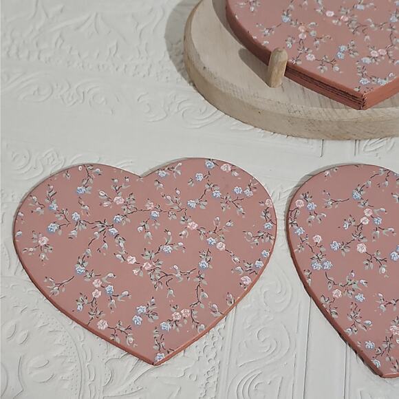 Coaster Set Homewarmers By Valorie Hearts with Wood Base Cottagecore Shabby Chic - Picture 8 of 10